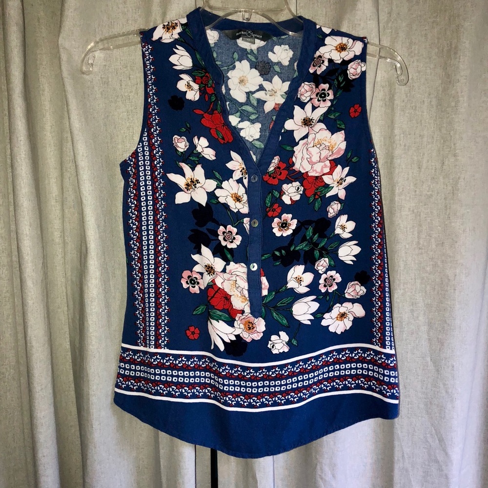 Floral sleeveless blouse